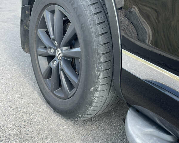 Фольксваген Туарег, об'ємом двигуна 3 л та пробігом 298 тис. км за 17300 $, фото 15 на Automoto.ua