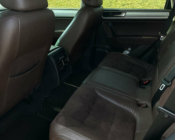 Фольксваген Туарег, об'ємом двигуна 3 л та пробігом 298 тис. км за 17300 $, фото 12 на Automoto.ua