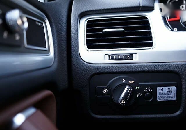 Фольксваген Туарег, объемом двигателя 3 л и пробегом 123 тыс. км за 23500 $, фото 27 на Automoto.ua