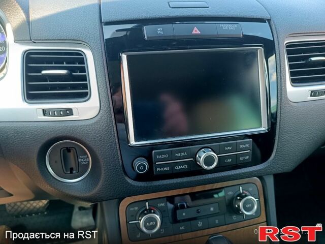 Фольксваген Туарег, объемом двигателя 3 л и пробегом 189 тыс. км за 30000 $, фото 2 на Automoto.ua