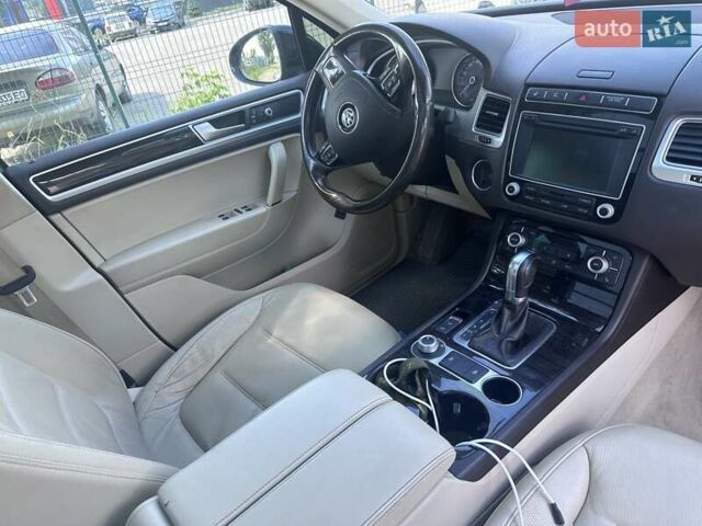 Фольксваген Туарег, объемом двигателя 3 л и пробегом 220 тыс. км за 23000 $, фото 4 на Automoto.ua