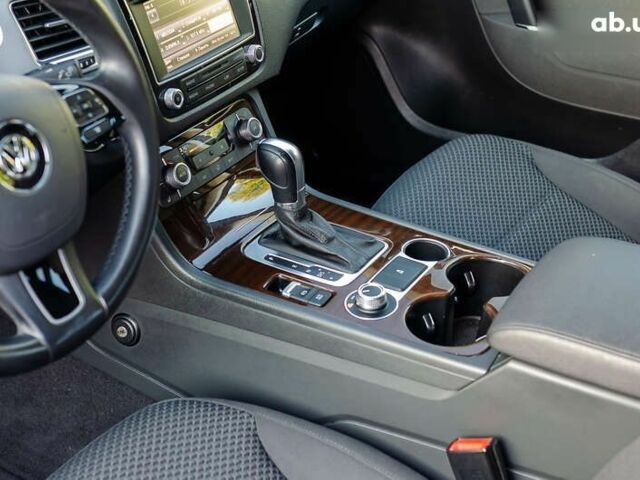 Фольксваген Туарег, об'ємом двигуна 3 л та пробігом 145 тис. км за 22500 $, фото 25 на Automoto.ua