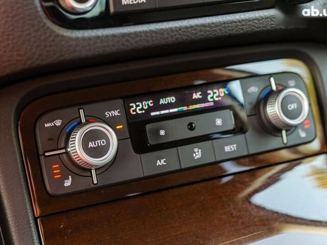 Фольксваген Туарег, об'ємом двигуна 3 л та пробігом 145 тис. км за 22500 $, фото 27 на Automoto.ua