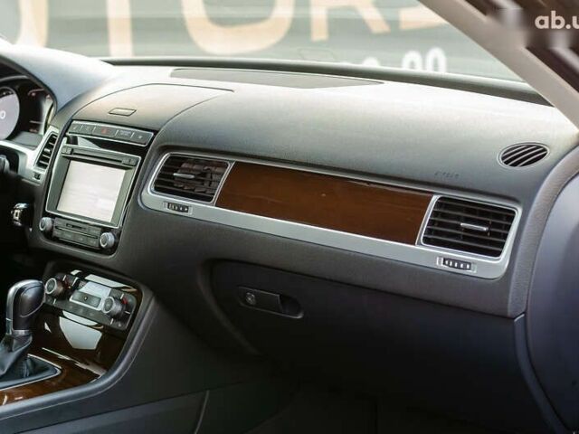 Фольксваген Туарег, об'ємом двигуна 3 л та пробігом 145 тис. км за 22500 $, фото 29 на Automoto.ua