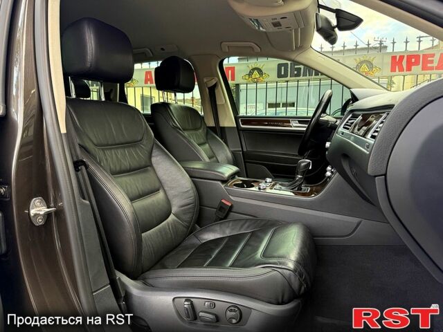 Фольксваген Туарег, объемом двигателя 3 л и пробегом 152 тыс. км за 29999 $, фото 10 на Automoto.ua