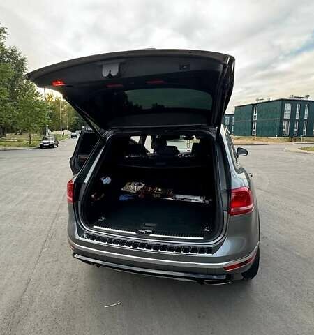 Фольксваген Туарег, объемом двигателя 2.97 л и пробегом 290 тыс. км за 29999 $, фото 19 на Automoto.ua