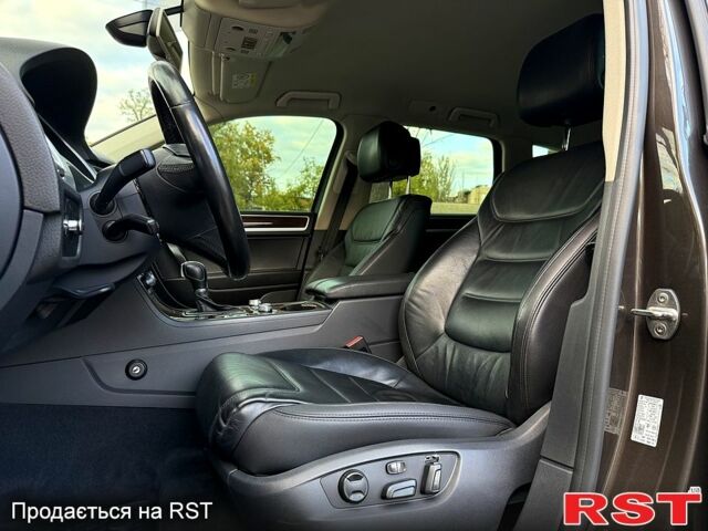 Фольксваген Туарег, объемом двигателя 3 л и пробегом 152 тыс. км за 29999 $, фото 9 на Automoto.ua