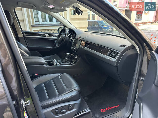 Фольксваген Туарег, объемом двигателя 3 л и пробегом 218 тыс. км за 24500 $, фото 47 на Automoto.ua