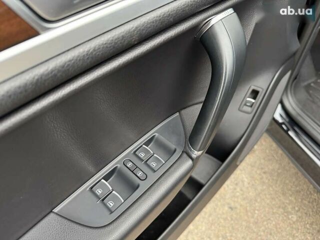 Фольксваген Туарег, об'ємом двигуна 3 л та пробігом 278 тис. км за 23990 $, фото 22 на Automoto.ua