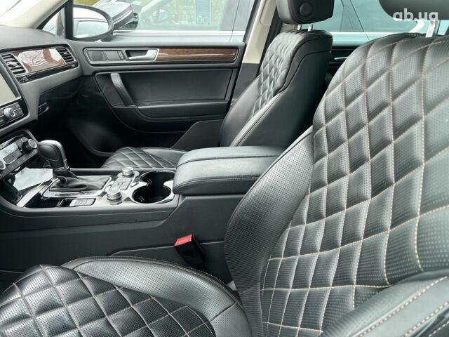 Фольксваген Туарег, объемом двигателя 3 л и пробегом 67 тыс. км за 48471 $, фото 32 на Automoto.ua