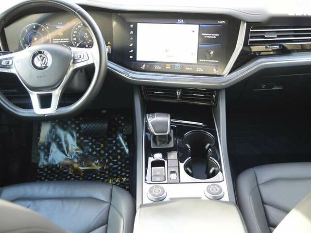 Фольксваген Туарег, объемом двигателя 3 л и пробегом 115 тыс. км за 39900 $, фото 26 на Automoto.ua