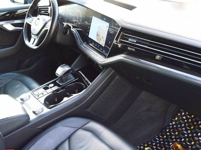 Фольксваген Туарег, объемом двигателя 3 л и пробегом 115 тыс. км за 39900 $, фото 27 на Automoto.ua