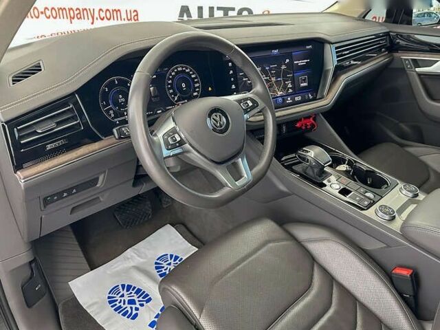 Фольксваген Туарег, объемом двигателя 3 л и пробегом 155 тыс. км за 48500 $, фото 4 на Automoto.ua