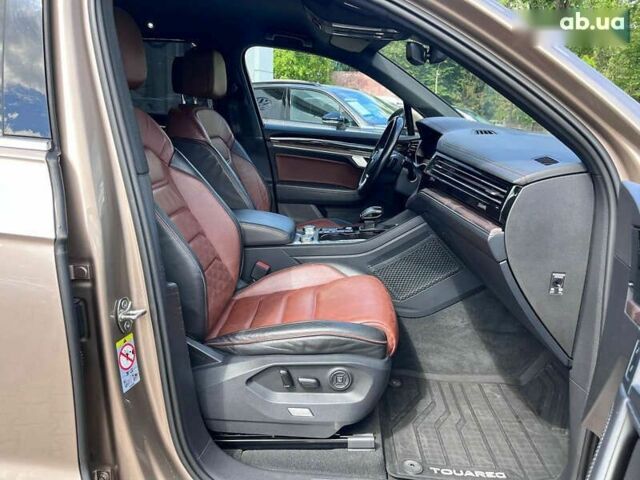 Фольксваген Туарег, об'ємом двигуна 3 л та пробігом 160 тис. км за 44444 $, фото 28 на Automoto.ua