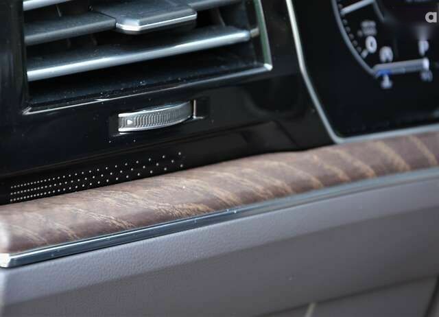 Фольксваген Туарег, об'ємом двигуна 3 л та пробігом 260 тис. км за 37700 $, фото 18 на Automoto.ua