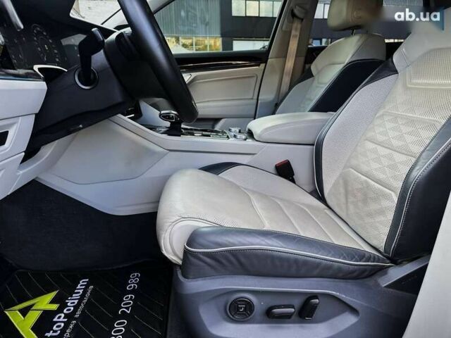 Фольксваген Туарег, об'ємом двигуна 3 л та пробігом 125 тис. км за 59000 $, фото 20 на Automoto.ua