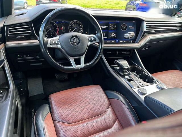 Фольксваген Туарег, об'ємом двигуна 3 л та пробігом 160 тис. км за 44444 $, фото 21 на Automoto.ua