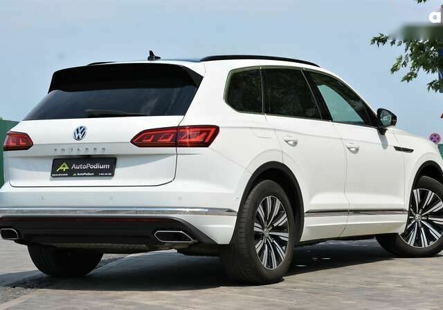 Фольксваген Туарег, об'ємом двигуна 3 л та пробігом 260 тис. км за 37700 $, фото 9 на Automoto.ua