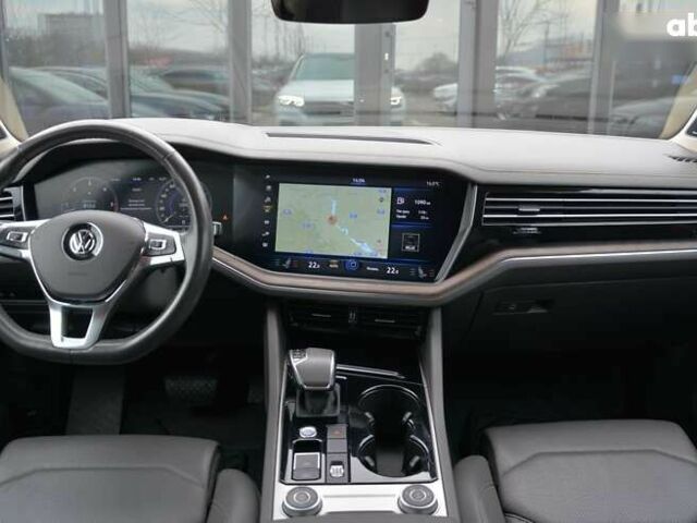 Фольксваген Туарег, объемом двигателя 3 л и пробегом 268 тыс. км за 38000 $, фото 20 на Automoto.ua