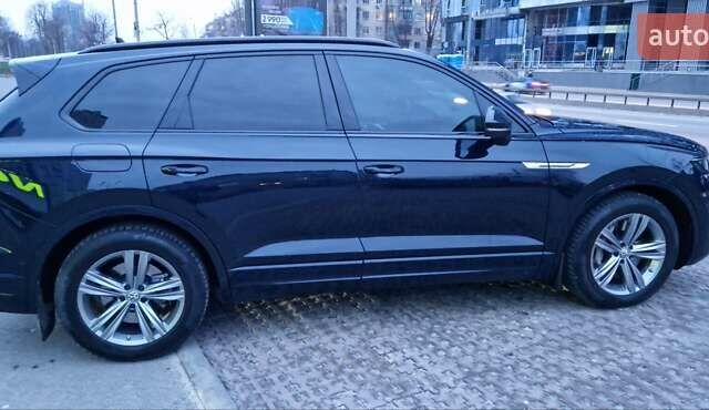 Фольксваген Туарег, объемом двигателя 3.96 л и пробегом 74 тыс. км за 71000 $, фото 31 на Automoto.ua