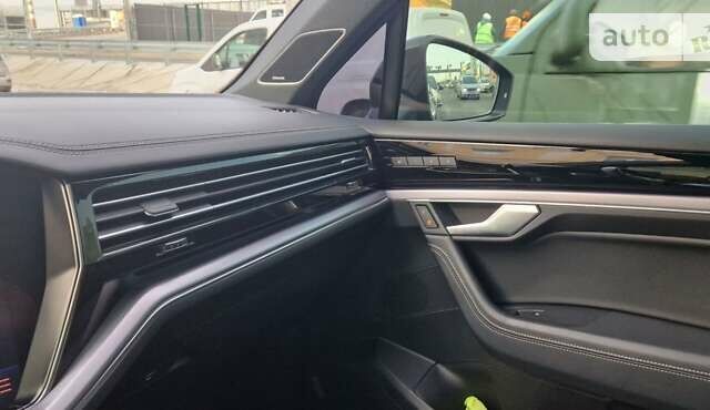 Фольксваген Туарег, объемом двигателя 3.96 л и пробегом 74 тыс. км за 71000 $, фото 16 на Automoto.ua