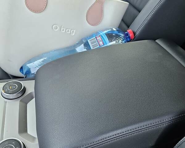 Фольксваген Туарег, об'ємом двигуна 3 л та пробігом 137 тис. км за 54999 $, фото 12 на Automoto.ua