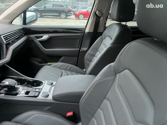 Фольксваген Туарег, объемом двигателя 2.97 л и пробегом 21 тыс. км за 73359 $, фото 8 на Automoto.ua