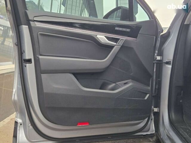 Фольксваген Туарег, объемом двигателя 3 л и пробегом 130 тыс. км за 54900 $, фото 15 на Automoto.ua