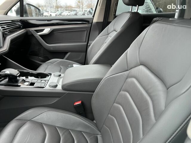 Фольксваген Туарег, объемом двигателя 3 л и пробегом 20 тыс. км за 74881 $, фото 27 на Automoto.ua