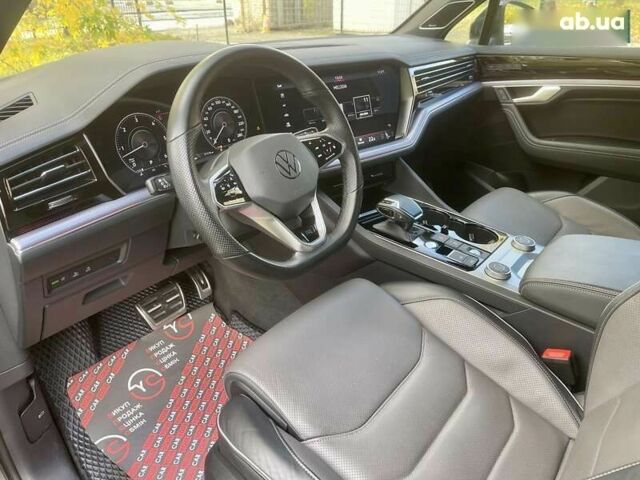 Фольксваген Туарег, объемом двигателя 3 л и пробегом 97 тыс. км за 58999 $, фото 29 на Automoto.ua