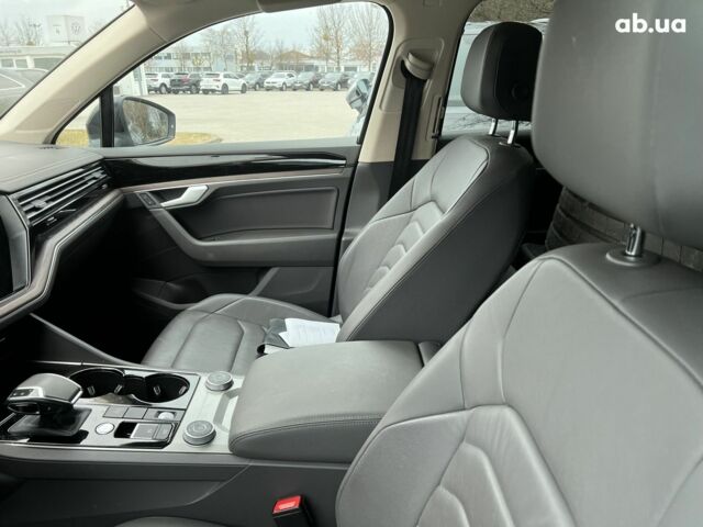 Фольксваген Туарег, объемом двигателя 3 л и пробегом 20 тыс. км за 74881 $, фото 22 на Automoto.ua