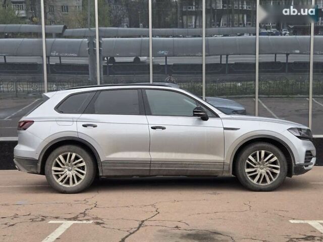 Фольксваген Туарег, объемом двигателя 3 л и пробегом 130 тыс. км за 54900 $, фото 6 на Automoto.ua