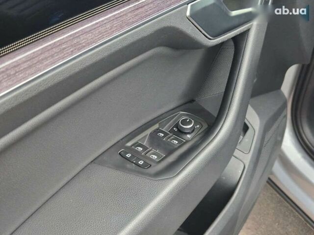 Фольксваген Туарег, объемом двигателя 3 л и пробегом 130 тыс. км за 54900 $, фото 16 на Automoto.ua