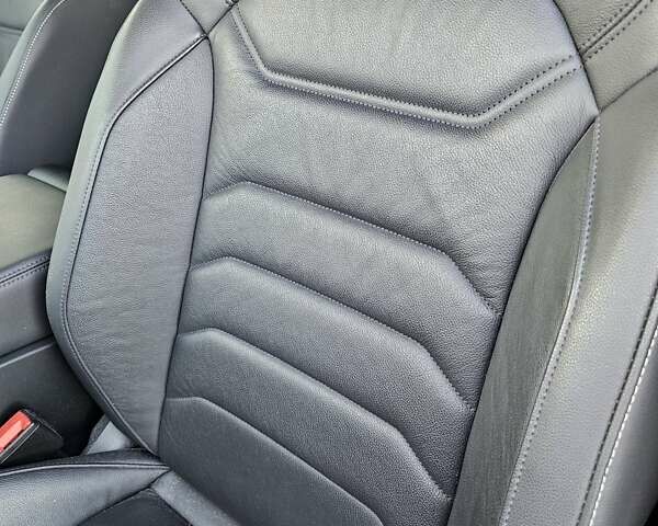 Фольксваген Туарег, об'ємом двигуна 3 л та пробігом 137 тис. км за 54999 $, фото 15 на Automoto.ua