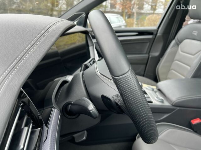 Фольксваген Туарег, объемом двигателя 3 л и пробегом 15 тыс. км за 93356 $, фото 40 на Automoto.ua