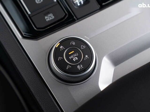 Фольксваген Туарег, об'ємом двигуна 3 л та пробігом 34 тис. км за 80000 $, фото 24 на Automoto.ua