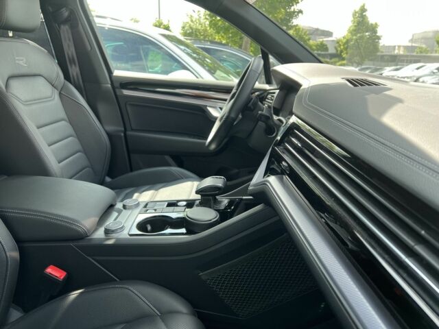 Фольксваген Туарег, объемом двигателя 3 л и пробегом 2 тыс. км за 95856 $, фото 3 на Automoto.ua