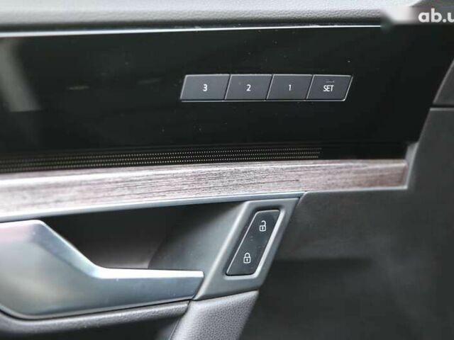 Фольксваген Туарег, объемом двигателя 3 л и пробегом 50 тыс. км за 60900 $, фото 29 на Automoto.ua