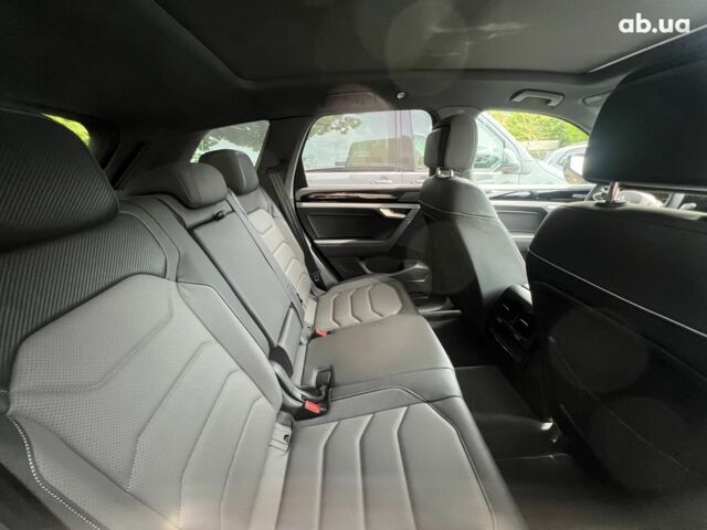 Фольксваген Туарег, об'ємом двигуна 3 л та пробігом 8 тис. км за 96617 $, фото 22 на Automoto.ua