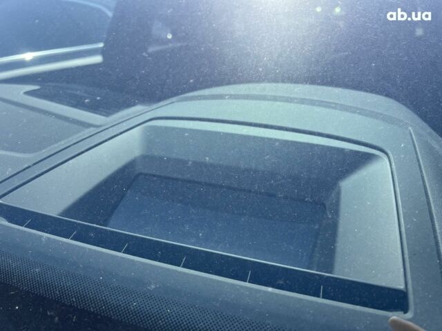 Фольксваген Туарег, об'ємом двигуна 3 л та пробігом 2 тис. км за 96986 $, фото 37 на Automoto.ua