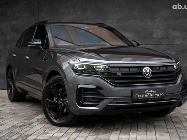 Фольксваген Туарег, об'ємом двигуна 3 л та пробігом 34 тис. км за 80000 $, фото 4 на Automoto.ua