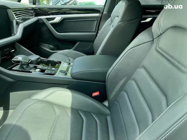 Фольксваген Туарег, объемом двигателя 3 л и пробегом 2 тыс. км за 95856 $, фото 12 на Automoto.ua