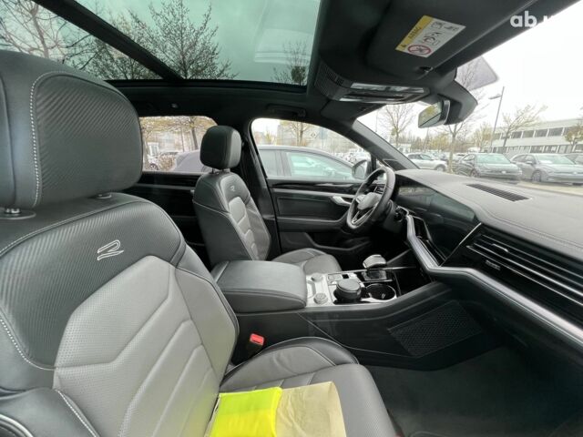 Фольксваген Туарег, объемом двигателя 3 л и пробегом 15 тыс. км за 93356 $, фото 23 на Automoto.ua