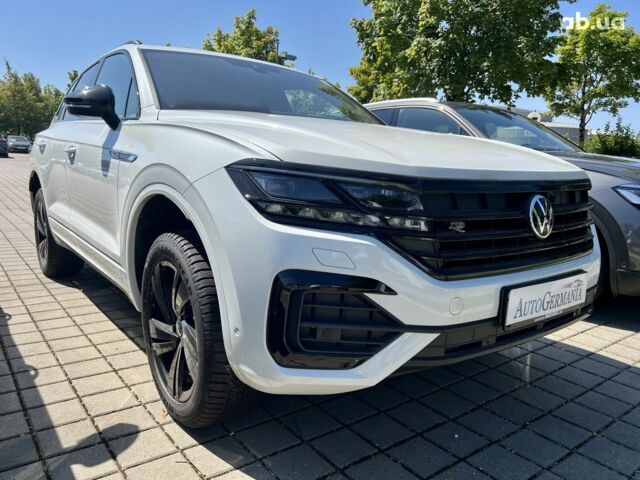 Фольксваген Туарег, об'ємом двигуна 3 л та пробігом 2 тис. км за 96986 $, фото 23 на Automoto.ua