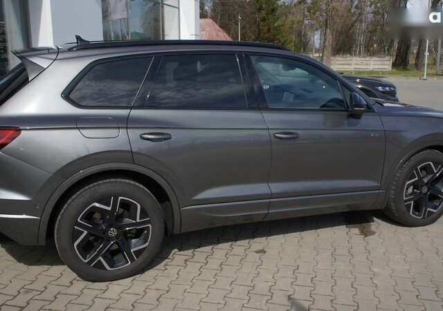Фольксваген Туарег, объемом двигателя 3 л и пробегом 31 тыс. км за 78999 $, фото 14 на Automoto.ua