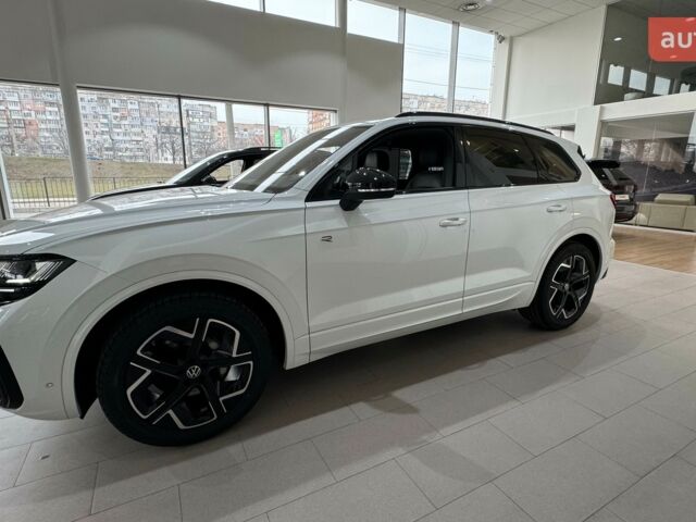 купить новое авто Фольксваген Туарег 2024 года от официального дилера Порт-Олві Фольксваген фото