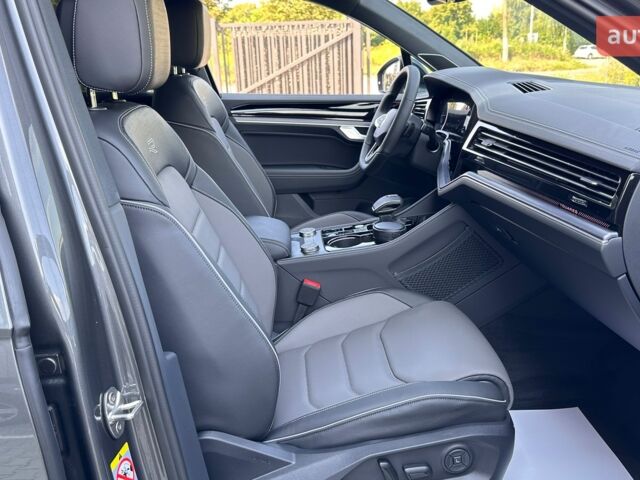 Фольксваген Туарег, объемом двигателя 2.97 л и пробегом 0 тыс. км за 82500 $, фото 34 на Automoto.ua