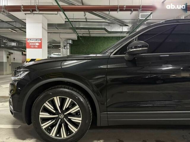 Фольксваген Туарег, об'ємом двигуна 3 л та пробігом 4 тис. км за 69900 $, фото 14 на Automoto.ua