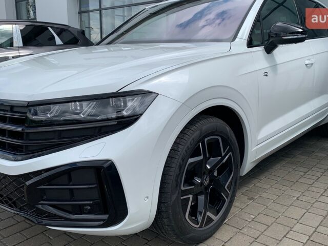 Фольксваген Туарег, объемом двигателя 2.97 л и пробегом 0 тыс. км за 86500 $, фото 5 на Automoto.ua