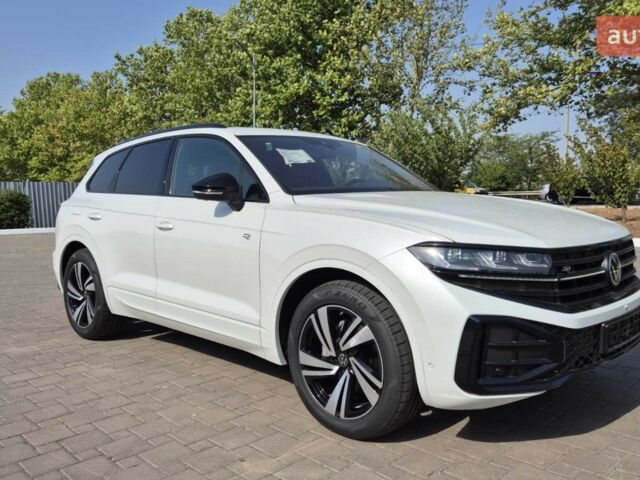 Фольксваген Туарег, об'ємом двигуна 2.97 л та пробігом 0 тис. км за 87560 $, фото 2 на Automoto.ua